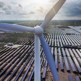 Inspections_Solar-Panel_Wind-Turbine